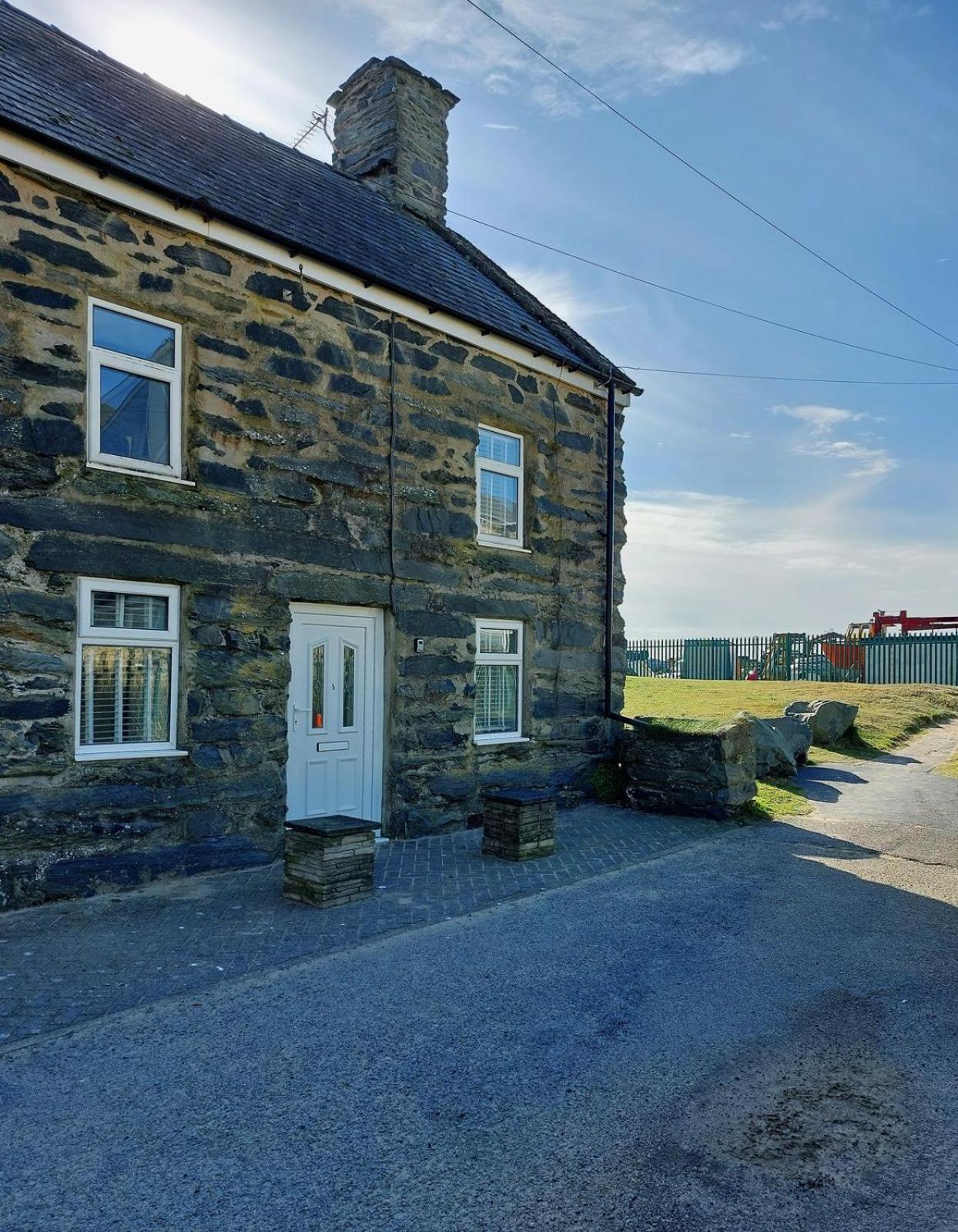 Craig View Fishermans Cottage Nr Harbour And Beach Barmouth Exterior photo